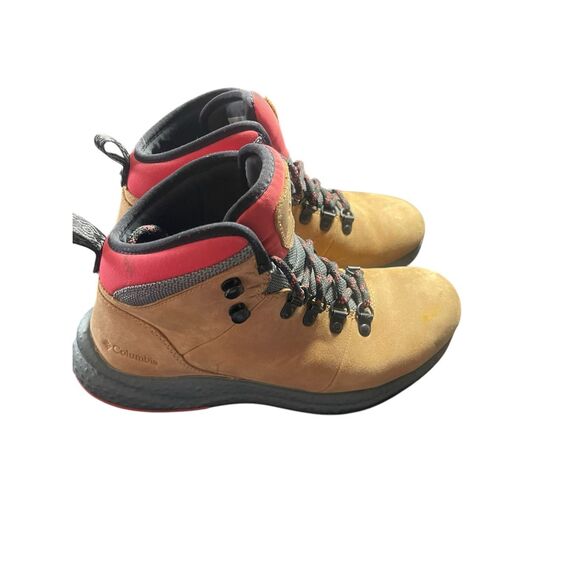 Columbia Womens Tan Newton Ridge Plus II Waterproof Hiking Boots Size 7 - Picture 8 of 11